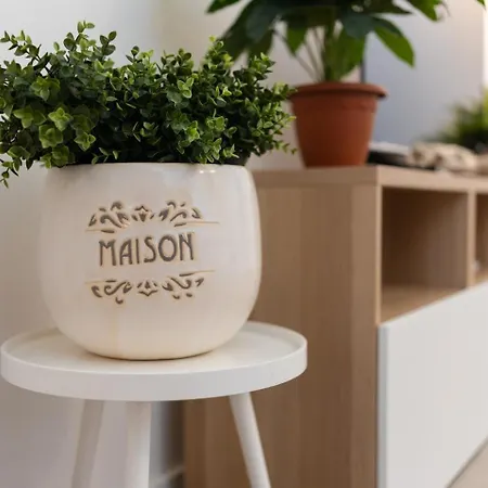 La Ruelle أولبيا